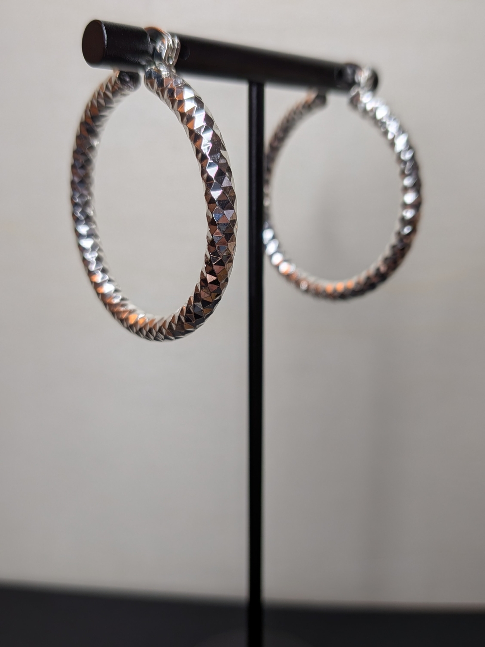18k White Gold Filled 1.5" Textured Hoops - Hollow / Light!